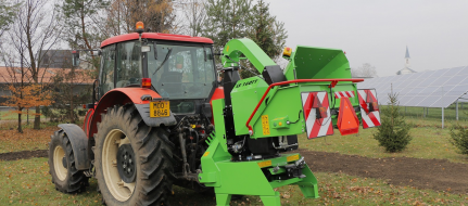 Výkonný štěpkovač za traktor na točně se závěsem pro přívěs 8t LS 160 TT (1000 ot/min)