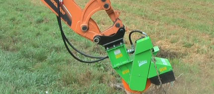 Fréza na pařezy s hydraulickým pohonem pro zavěšení na stavební stroj FZ 500 H