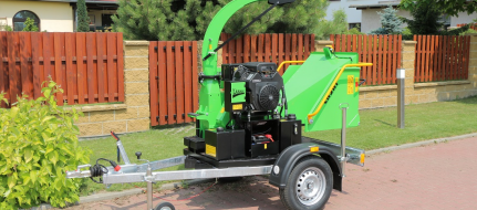Štěpkovač na benzín s brzděným podvozkem LS 100/27 CB