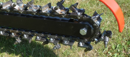 Drážkovač s hydropojezdem a motorem Kohler TR 60/14 HC