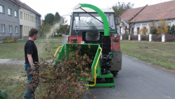 Štěpkovač za traktor na točně se závěsem pro přívěs 8t LS 150 T (1000 ot/min)