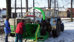 Štěpkovač za traktor na točně se závěsem pro přívěs 8t LS 150 T (1000 ot/min)