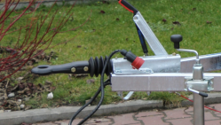 Štěpkovač na benzín s brzděným podvozkem LS 100 PB2 (RATO)