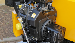 Výkonný štěpkovač na benzín a s brzděným podvozkem (26,5 HP) LS 160 PB